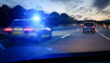 Este conductor se lleva 900 euros de multa por ir a más de 320 km/h