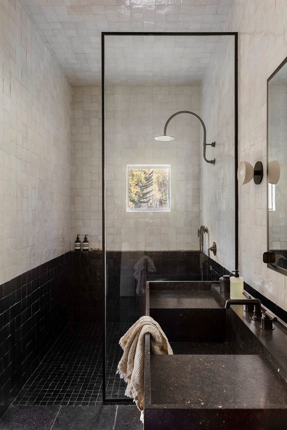 casa de campo con estilo country de sierra fox