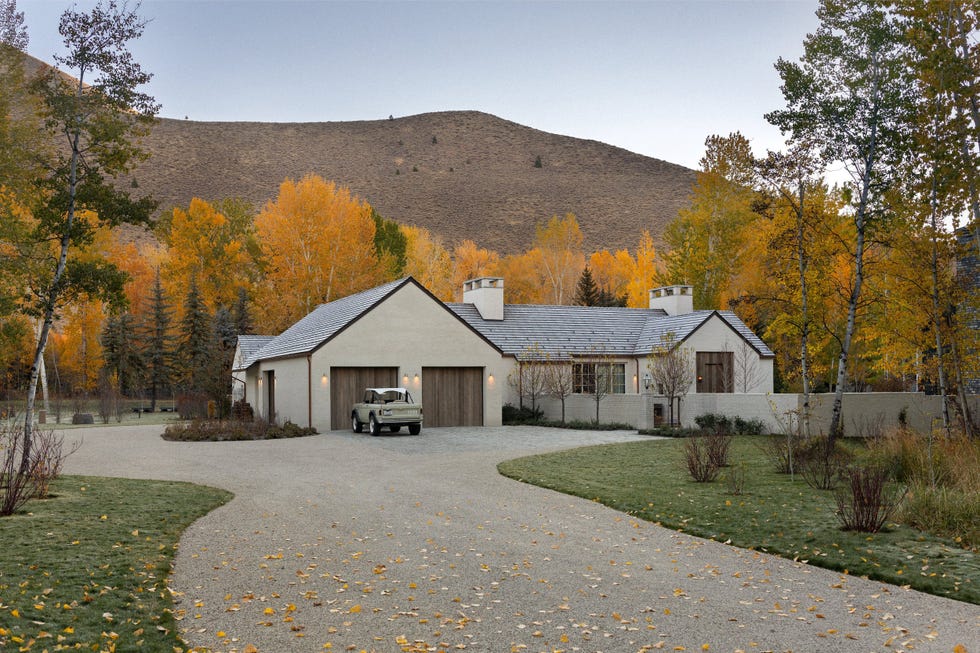 casa de campo con estilo country de sierra fox