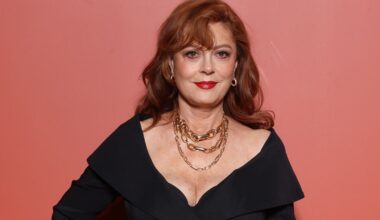 "Hay muy pocos chicos que son tan guapos y aún así interpretan bien su papel"