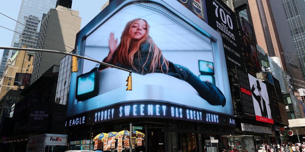 Los vaqueros de Sydney Sweeney avivan el fuego entre 'wokes' y trumpistas