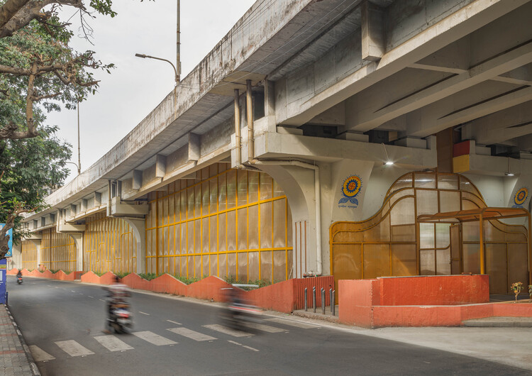 Renovación Under Space / AANGAN Architects - Imagen 1 de 22