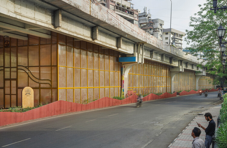 Renovación Under Space / AANGAN Architects - Fotografía exterior, Concreto