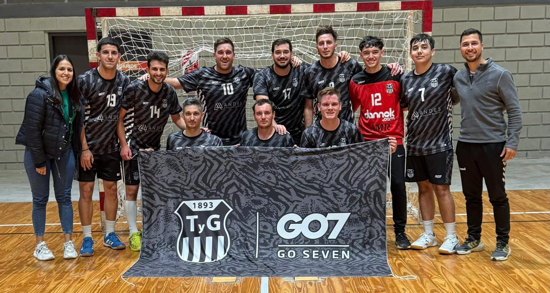 Handball: Tiro y Gimnasia juega la final en Villa María