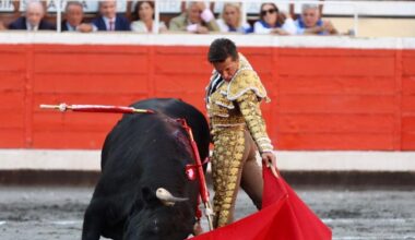 Diego Urdiales, inconmensurable, eterniza el toreo y resurge por la puerta grande en Bilbao