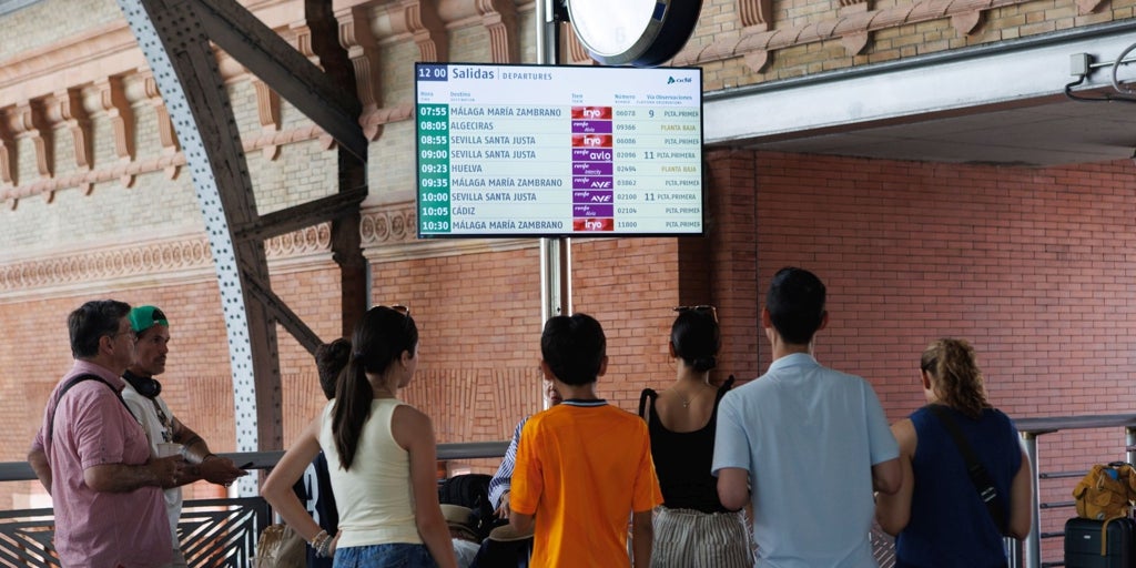 Retrasos de hasta tres horas en los trenes de alta velocidad entre Madrid y Andalucía