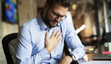 Un estudio revela el motivo por el que algunas personas sanas sufren infartos y derrames, y cuál es la edad de más riesgo