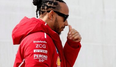 Carlos Sainz podría volver a Ferrari como reemplazo de Lewis Hamilton en 2026