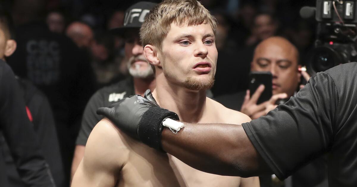 Luchador de UFC asegura que “definitivamente no es nazi” tras críticas por comentarios pro-Hitler