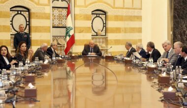 Ministros chiíes libaneses abandonan reunión del gabinete por plan de desarme de Hezbollah