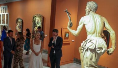 El Ministerio de Cultura analiza el estado del claustro mayor del Bellas Artes de Sevilla