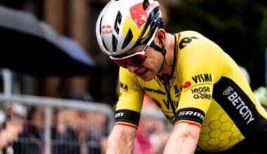 Dos triunfos cargados de simbolismo resumen el 2025 de Van Aert