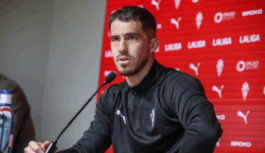 Yáñez reconoce avances en su renovación y su deseo de quedarse: «Me encantaría seguir en el Sporting el mayor número de años posible» - La Voz de Asturias