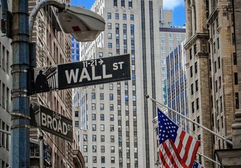 Dow Jones y S&P 500 bajan desde máximos a la espera de las cifras de inflación (PCE)