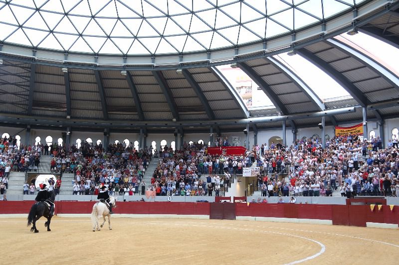 Manolo Carrillo sale de la organización de la corrida de Villena