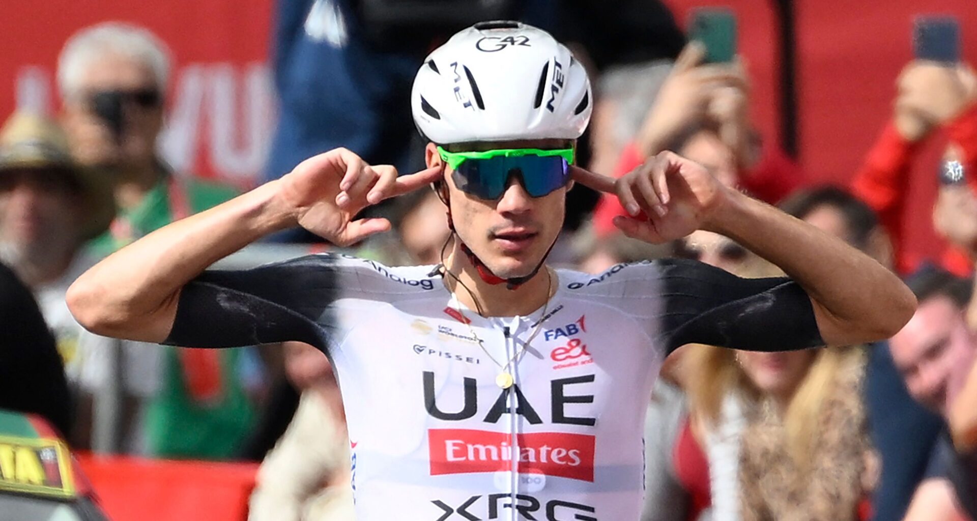 Juan Ayuso dejará el UAE y el equipo apuesta por la "armonía"