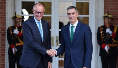 Sánchez recibe en la Moncloa al canciller Friedrich Merz