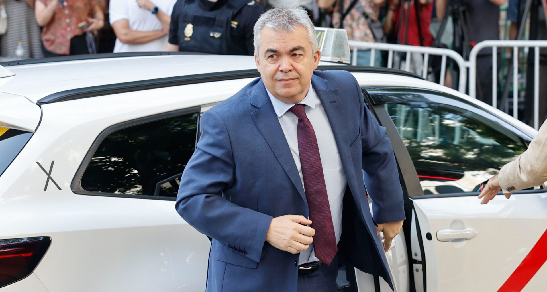El Constitucional rechaza el recurso de amparo de Santos Cerdán y le mantiene en prisión