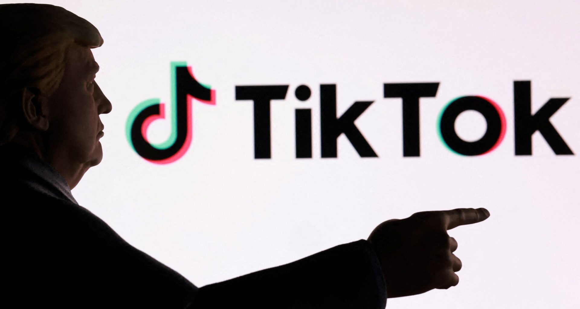 Trump firma una orden que permite a TikTok seguir operando en Estados Unidos
