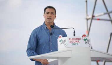 Pradales reprocha a Ayuso que "manipule" sus palabras