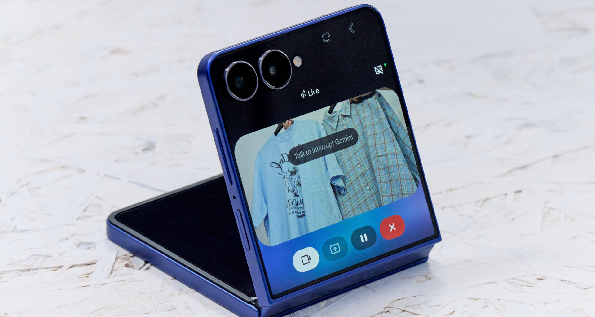 así es como el nuevo Galaxy Z Flip7 multiplica su utilidad – Samsung Newsroom Chile