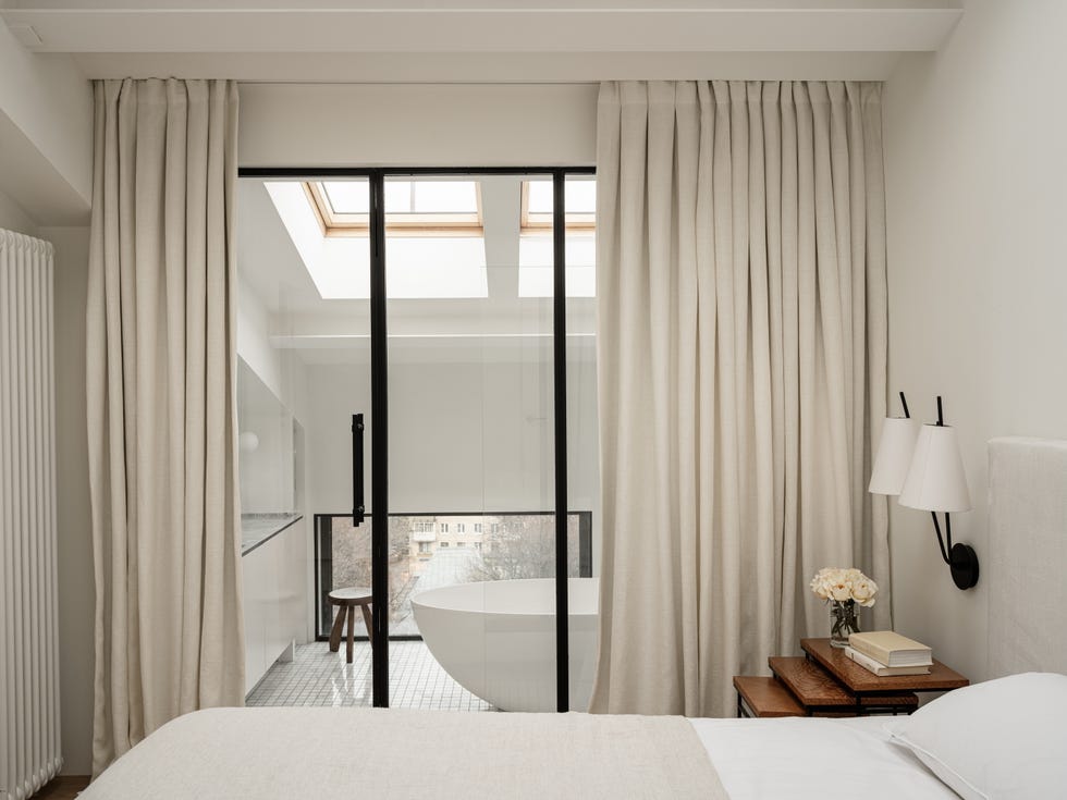 casa elegante blanco y madera