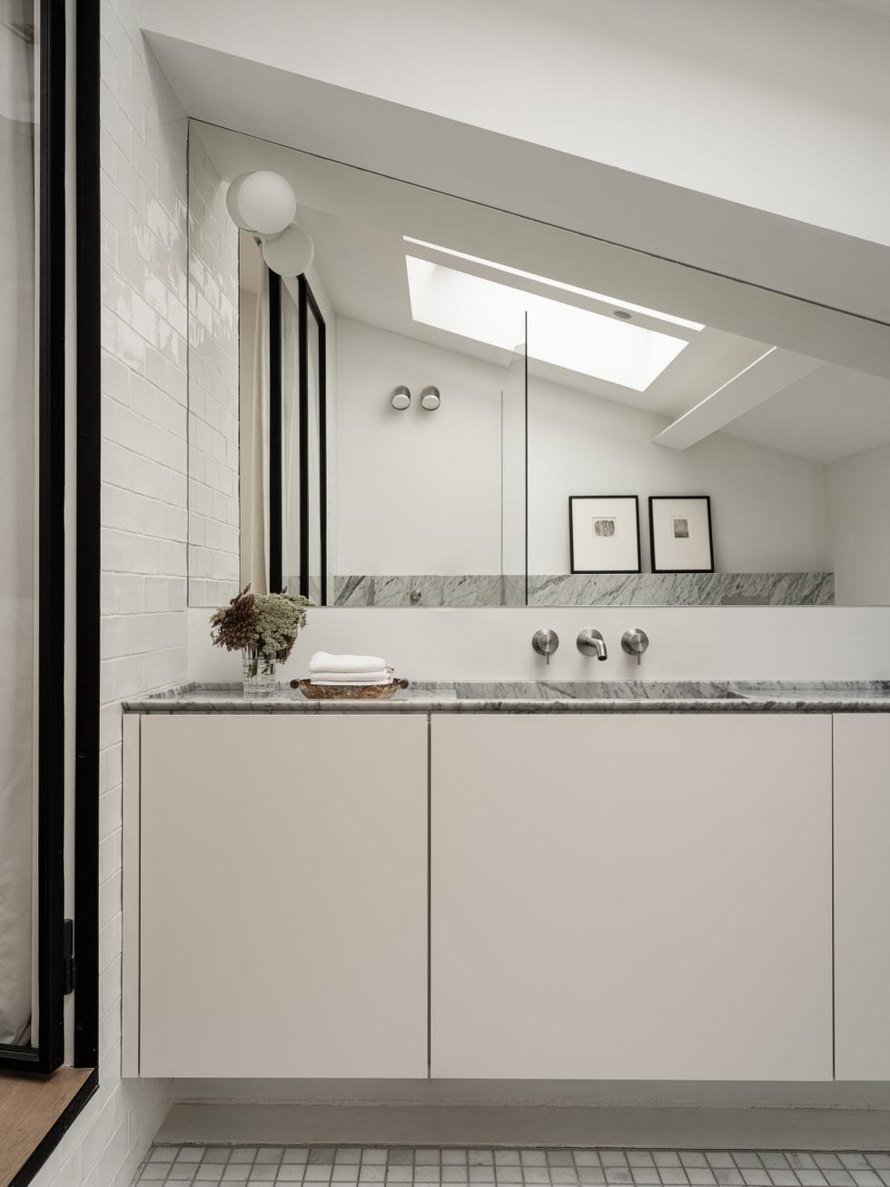 casa elegante blanco y madera