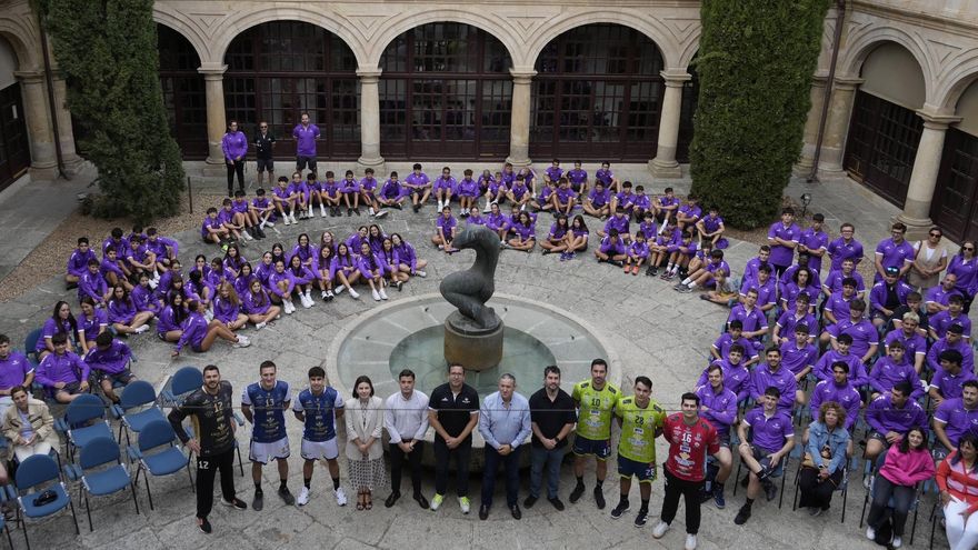 La cantera y el primer equipo, ayer en la Diputación
