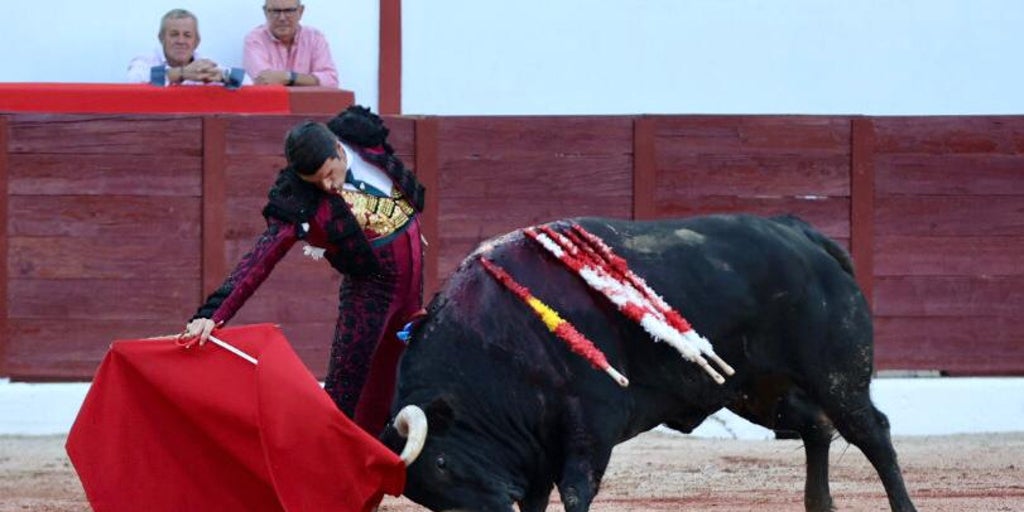 Tarde triunfalista con un serio Emilio de Justo en Colmenar
