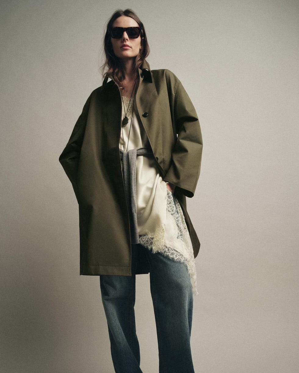 looks con gabardinas