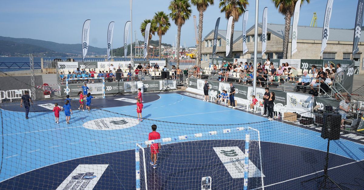 El balón sale a la calle