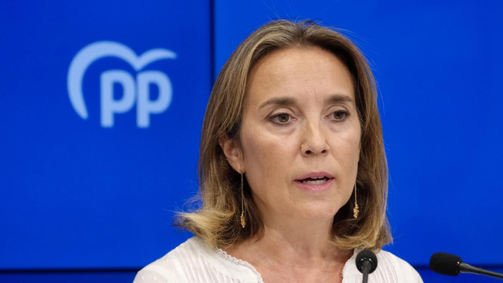 Cuca Gamarra durante una rueda de prensa ofrecida en Logroño.