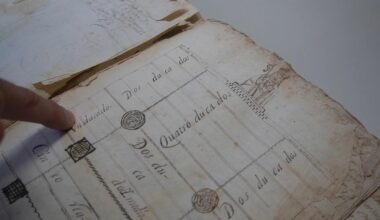 El libro de la parroquia de San Cipriano, en Cobeña recuperado 20 años después.