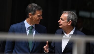 Pedro Sánchez y José Luis Rodríguez Zapatero en el 20º aniversario de la ley de matrimonio homosexual, el pasado junio en Madrid.