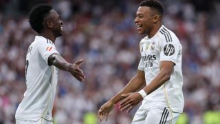 Vinicius y Mbappé celebran el gol del 2-0 contra el Espanyol