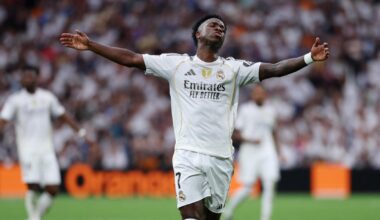 Vinicius se lamenta en una acción durante el partido ante el Espanyol.