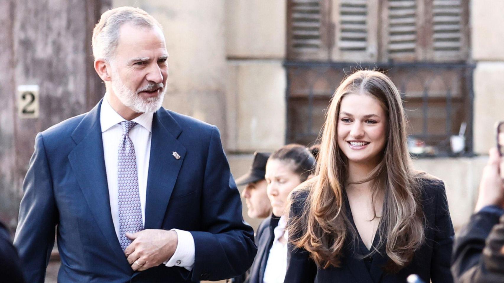 Felipe VI y la heredera al trono, a su llegada a Pamplona.