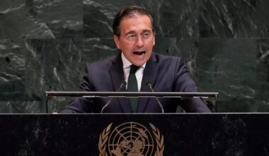 Albares convoca a la representante israelí en España tras la acusación de Netanyahu contra Sánchez