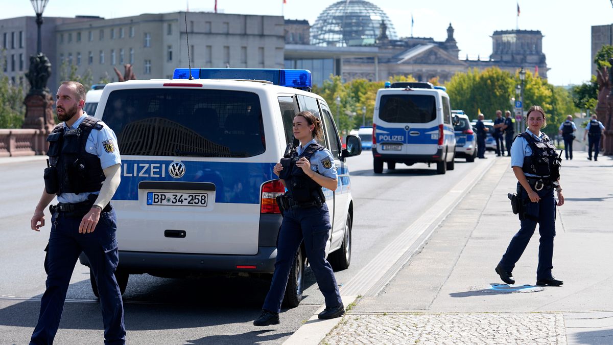 Accidente en Berlín: Un coche atropella a una multitud y causa varios heridos, incluidos 3 niños
