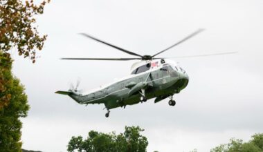 Acusan a un hombre de apuntar con un puntero láser a un helicóptero en el que viajaba Trump