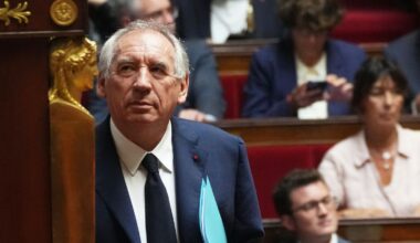 Cae el Gobierno de Francia: Bayrou pierde la moción de confianza