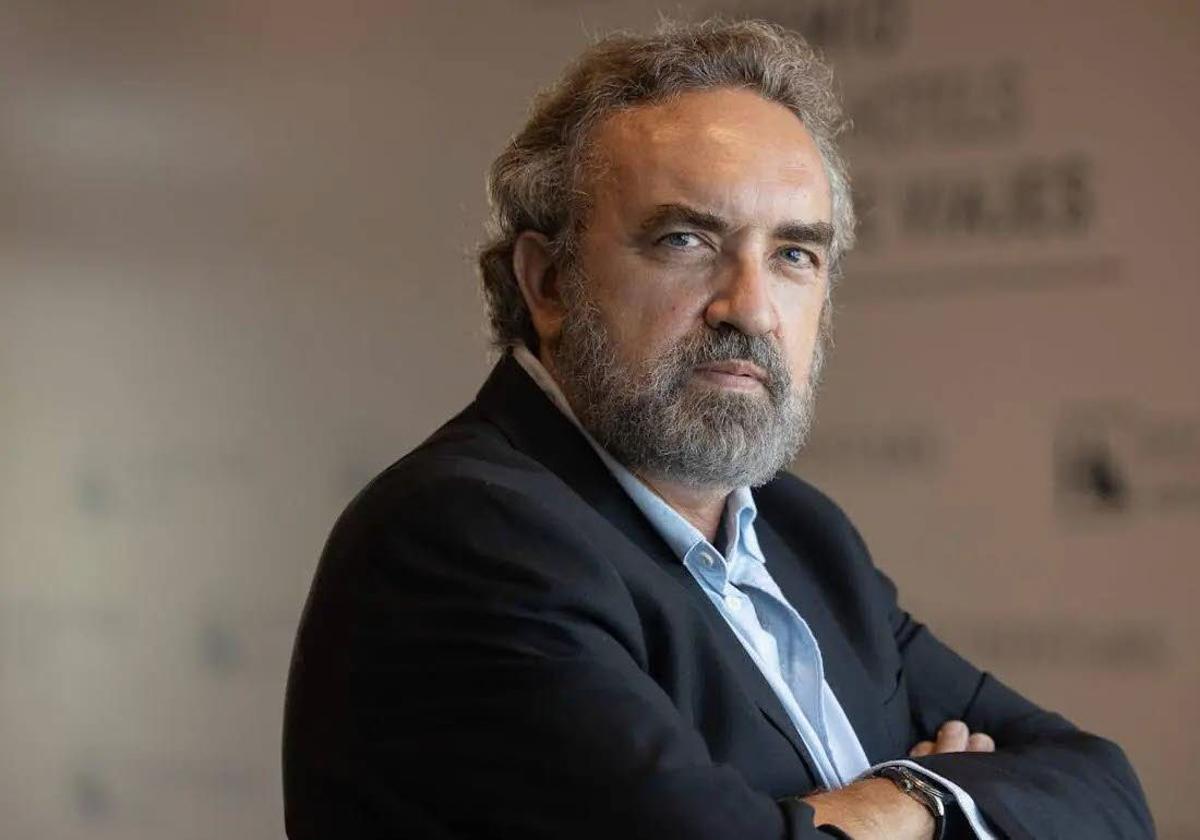 Moyano ultima un libro sobre su experiencia en la Sierra del Segura