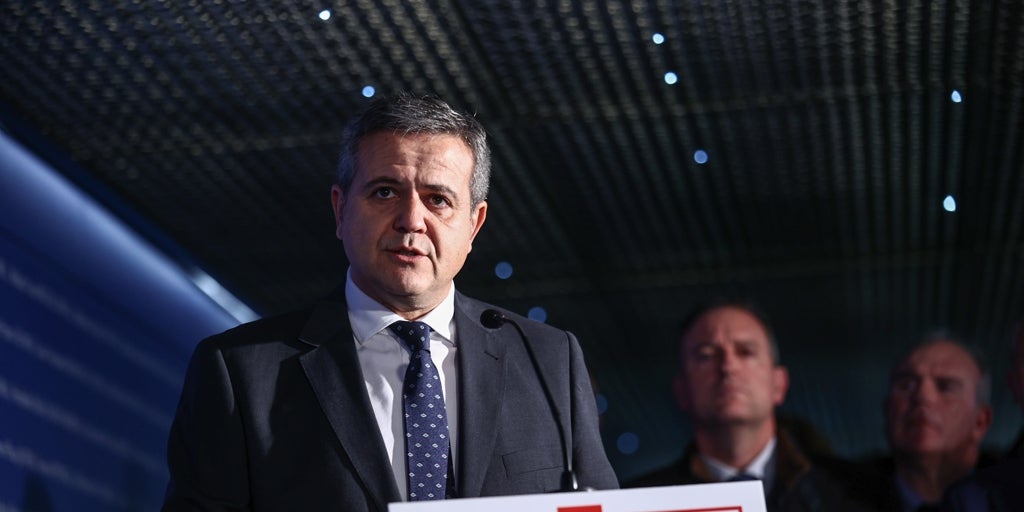 El consejero de Transportes de Ayuso, Jorge Rodrigo, abandona la vida pública de forma provisional por un problema de salud
