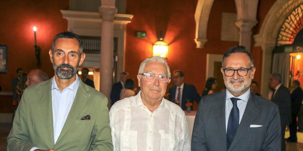 Pérez-Solano, abogado del Sevilla y acusado de bético, revela dos décadas de fidelidad al Sánchez-Pizjuán