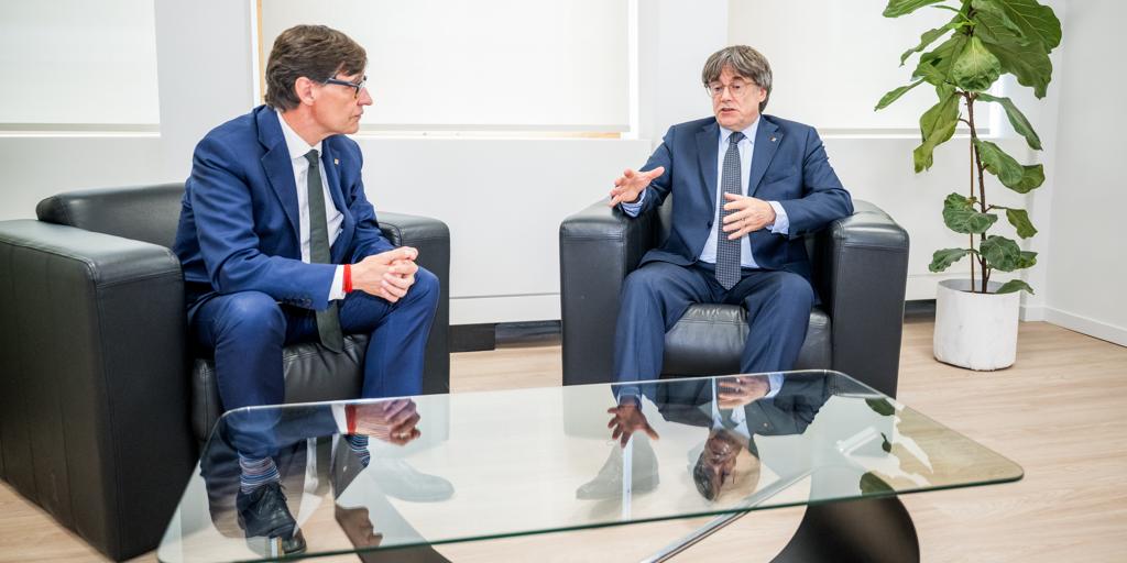 Puigdemont agradece «la amabilidad» a Illa y se queja de que no hay normalidad democrática