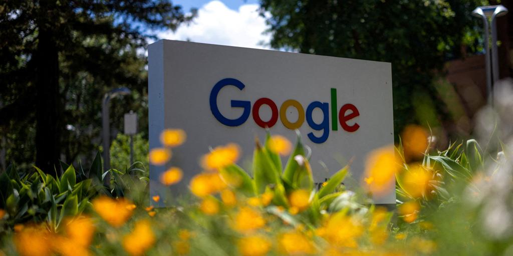 Google no tendrá que vender Chrome y Android, pero deberá compartir los datos de búsqueda con la competencia