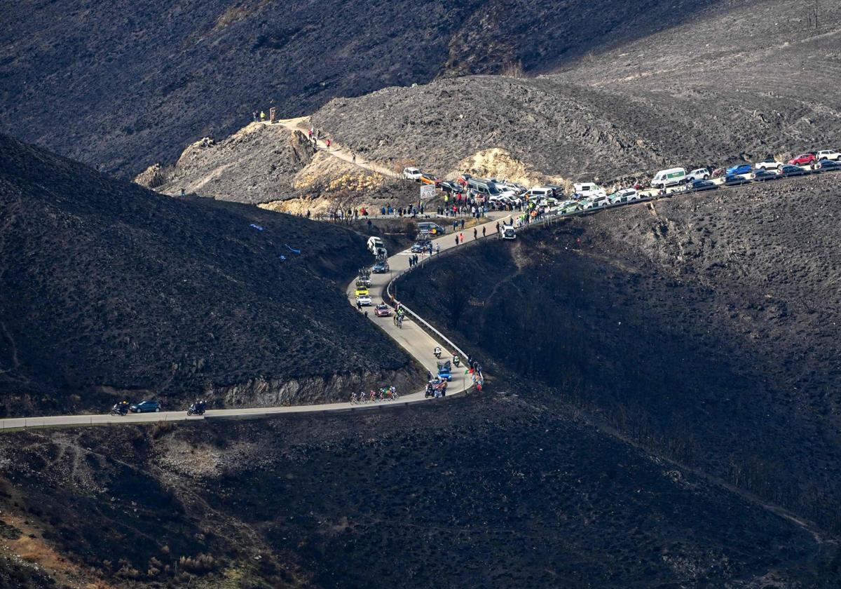 La dramática huella de los incendios en El Bierzo que protagoniza La Vuelta