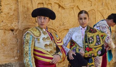 Tres mujeres en el ruedo: un histórico paseíllo