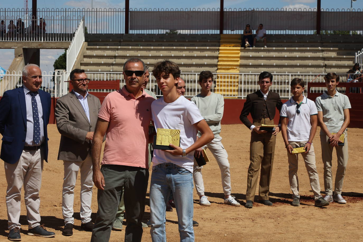 Oreja para Hernández y León en la última clase práctica del Certamen