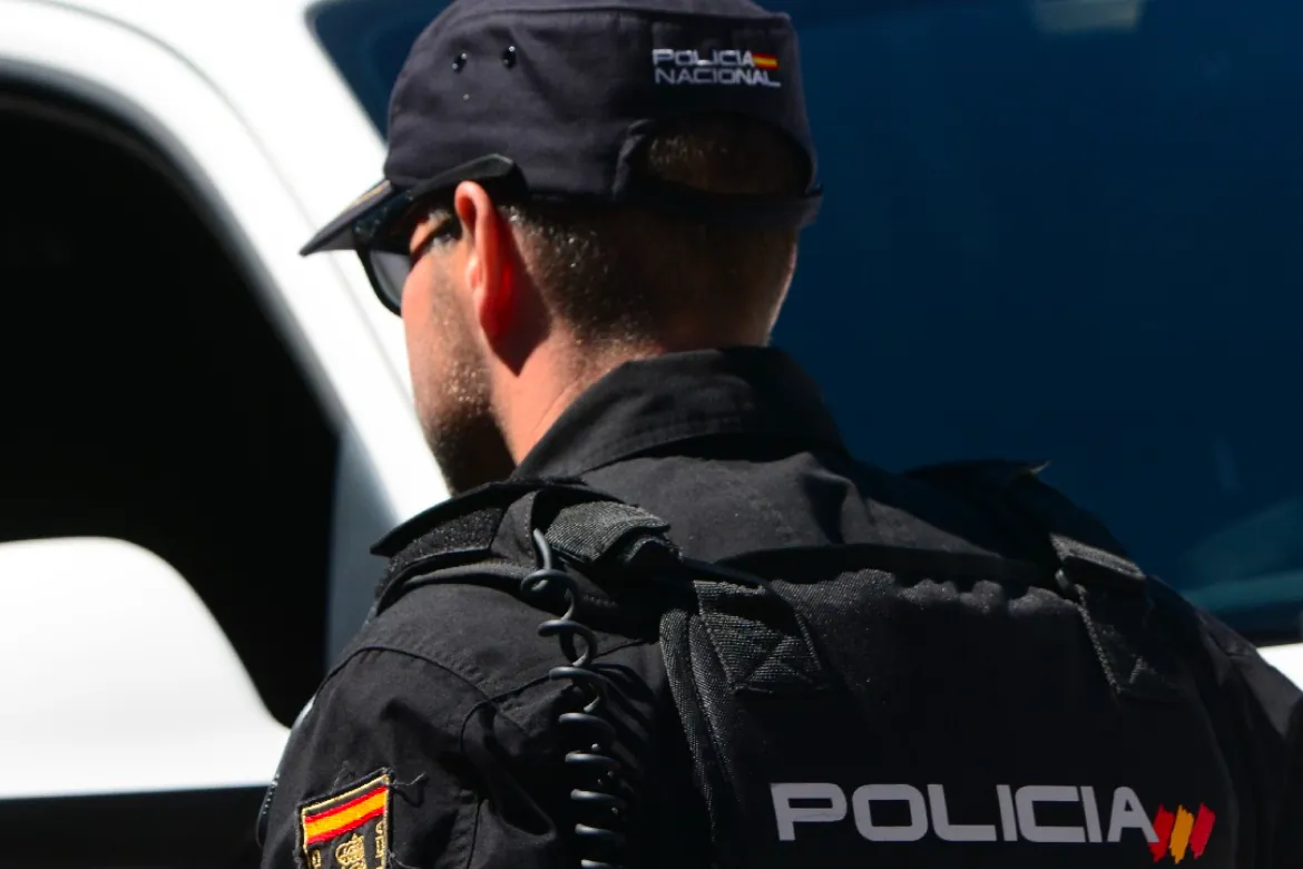 Detenida por intentar matar a su hija de 10 años dándole pastillas: "Se encontraba sumida en un estado de depresión" - El Mundo